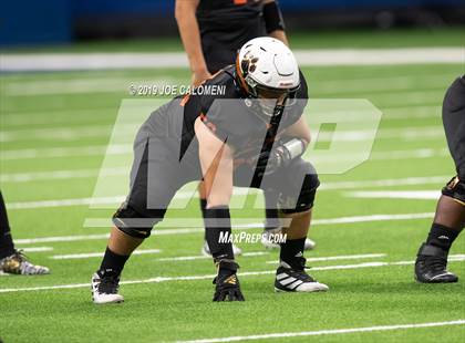 Thumbnail 2 in Refugio vs Holland (Class 2A Division I Quarterfinals) photogallery.