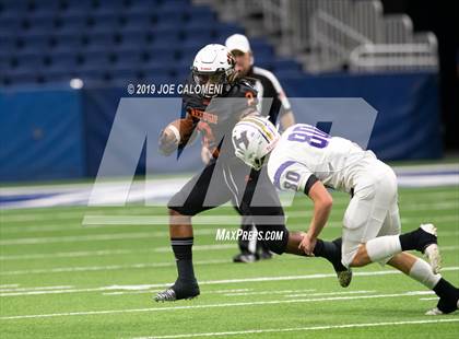Thumbnail 2 in Refugio vs Holland (Class 2A Division I Quarterfinals) photogallery.
