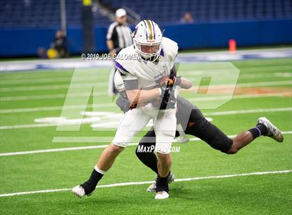 Thumbnail 3 in Refugio vs Holland (Class 2A Division I Quarterfinals) photogallery.