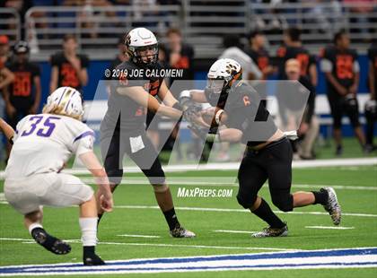 Thumbnail 1 in Refugio vs Holland (Class 2A Division I Quarterfinals) photogallery.
