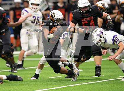 Thumbnail 2 in Refugio vs Holland (Class 2A Division I Quarterfinals) photogallery.