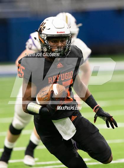 Thumbnail 3 in Refugio vs Holland (Class 2A Division I Quarterfinals) photogallery.