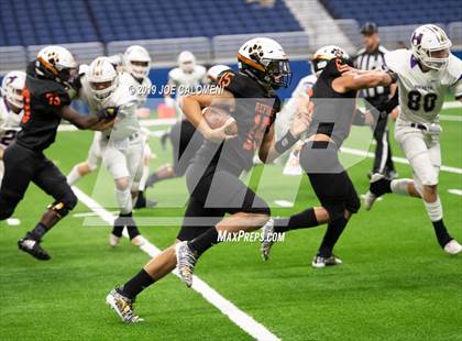 Thumbnail 2 in Refugio vs Holland (Class 2A Division I Quarterfinals) photogallery.