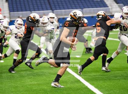 Thumbnail 1 in Refugio vs Holland (Class 2A Division I Quarterfinals) photogallery.