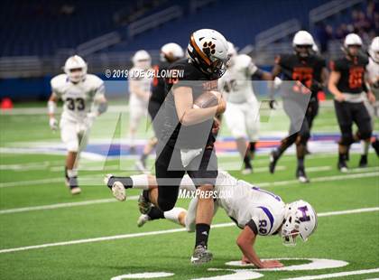 Thumbnail 3 in Refugio vs Holland (Class 2A Division I Quarterfinals) photogallery.