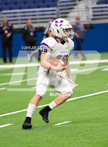 Thumbnail 2 in Refugio vs Holland (Class 2A Division I Quarterfinals) photogallery.