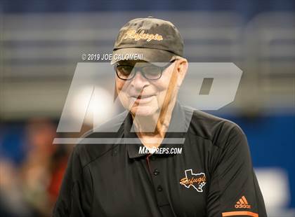 Thumbnail 3 in Refugio vs Holland (Class 2A Division I Quarterfinals) photogallery.