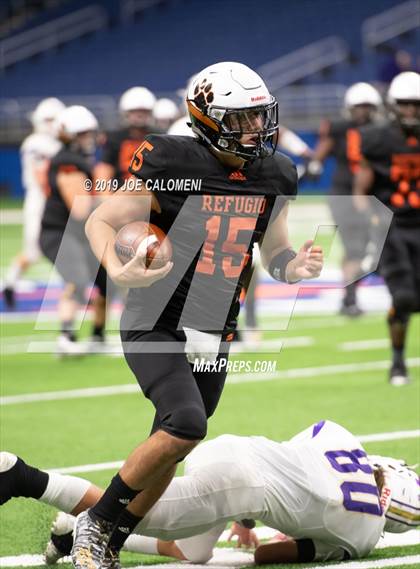 Thumbnail 1 in Refugio vs Holland (Class 2A Division I Quarterfinals) photogallery.