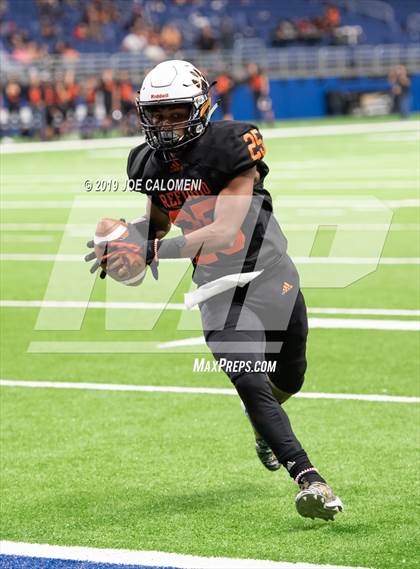 Thumbnail 2 in Refugio vs Holland (Class 2A Division I Quarterfinals) photogallery.