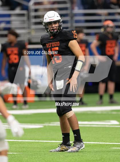 Thumbnail 1 in Refugio vs Holland (Class 2A Division I Quarterfinals) photogallery.