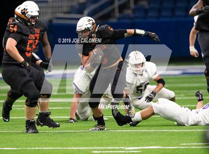 Thumbnail 1 in Refugio vs Holland (Class 2A Division I Quarterfinals) photogallery.
