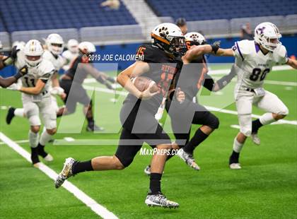 Thumbnail 3 in Refugio vs Holland (Class 2A Division I Quarterfinals) photogallery.
