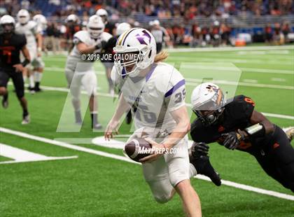 Thumbnail 1 in Refugio vs Holland (Class 2A Division I Quarterfinals) photogallery.