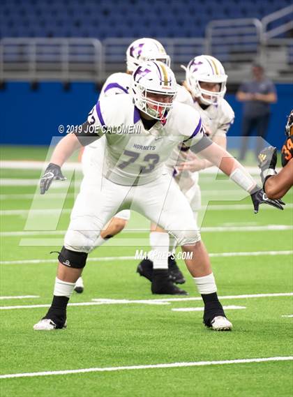 Thumbnail 2 in Refugio vs Holland (Class 2A Division I Quarterfinals) photogallery.