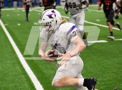 Thumbnail 1 in Refugio vs Holland (Class 2A Division I Quarterfinals) photogallery.