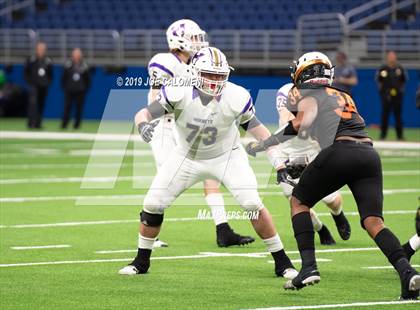 Thumbnail 1 in Refugio vs Holland (Class 2A Division I Quarterfinals) photogallery.