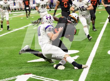 Thumbnail 2 in Refugio vs Holland (Class 2A Division I Quarterfinals) photogallery.
