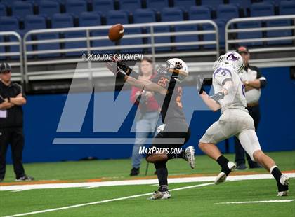 Thumbnail 1 in Refugio vs Holland (Class 2A Division I Quarterfinals) photogallery.