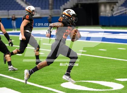 Thumbnail 1 in Refugio vs Holland (Class 2A Division I Quarterfinals) photogallery.