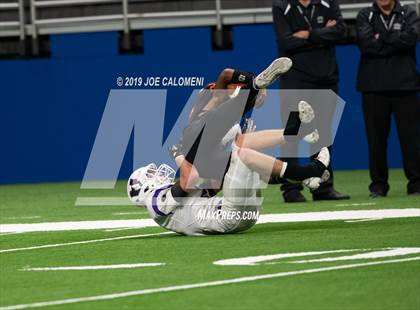Thumbnail 2 in Refugio vs Holland (Class 2A Division I Quarterfinals) photogallery.