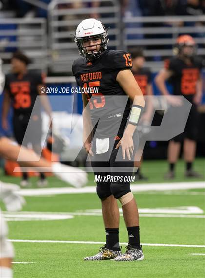 Thumbnail 2 in Refugio vs Holland (Class 2A Division I Quarterfinals) photogallery.