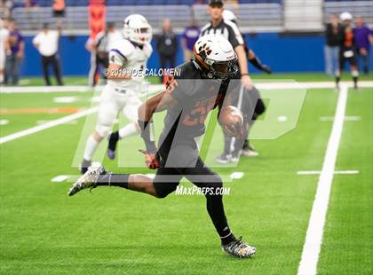 Thumbnail 3 in Refugio vs Holland (Class 2A Division I Quarterfinals) photogallery.