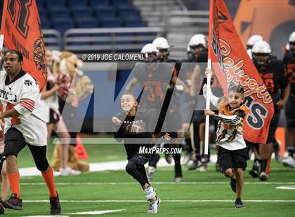 Thumbnail 2 in Refugio vs Holland (Class 2A Division I Quarterfinals) photogallery.