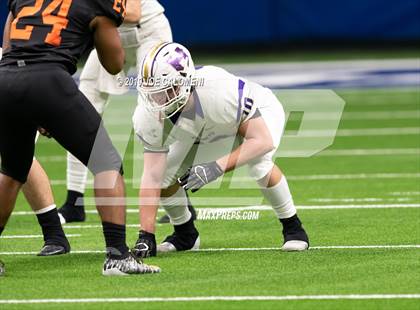 Thumbnail 2 in Refugio vs Holland (Class 2A Division I Quarterfinals) photogallery.