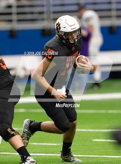 Thumbnail 1 in Refugio vs Holland (Class 2A Division I Quarterfinals) photogallery.