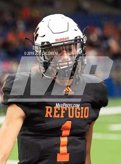 Thumbnail 2 in Refugio vs Holland (Class 2A Division I Quarterfinals) photogallery.