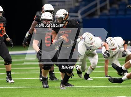 Thumbnail 3 in Refugio vs Holland (Class 2A Division I Quarterfinals) photogallery.