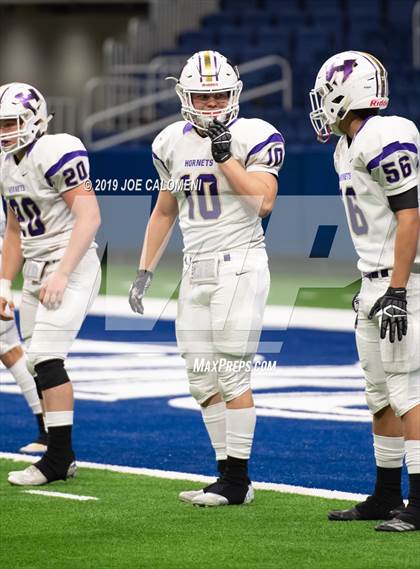 Thumbnail 3 in Refugio vs Holland (Class 2A Division I Quarterfinals) photogallery.