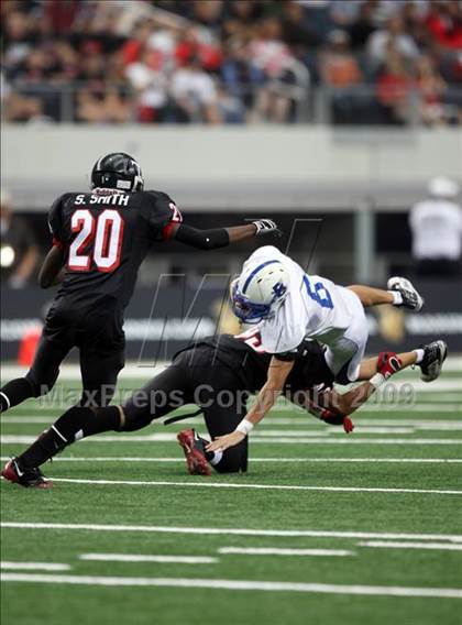 Thumbnail 2 in Bingham vs. Trinity (Kirk Herbstreit Varsity Football Series) photogallery.