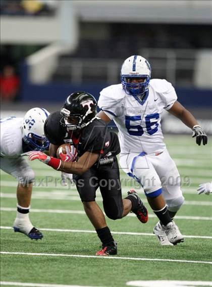 Thumbnail 3 in Bingham vs. Trinity (Kirk Herbstreit Varsity Football Series) photogallery.