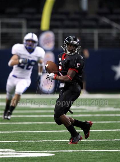 Thumbnail 3 in Bingham vs. Trinity (Kirk Herbstreit Varsity Football Series) photogallery.