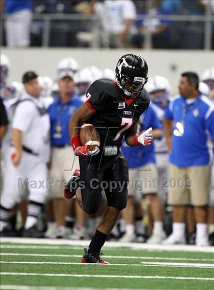 Thumbnail 3 in Bingham vs. Trinity (Kirk Herbstreit Varsity Football Series) photogallery.