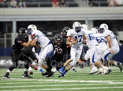Thumbnail 2 in Bingham vs. Trinity (Kirk Herbstreit Varsity Football Series) photogallery.