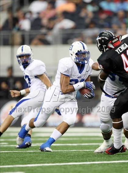 Thumbnail 1 in Bingham vs. Trinity (Kirk Herbstreit Varsity Football Series) photogallery.