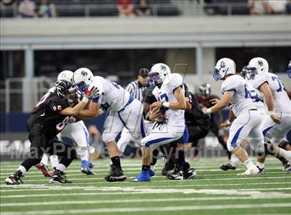 Thumbnail 1 in Bingham vs. Trinity (Kirk Herbstreit Varsity Football Series) photogallery.