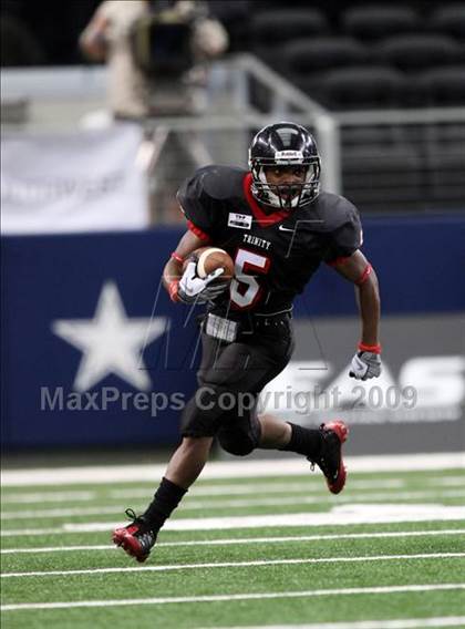 Thumbnail 2 in Bingham vs. Trinity (Kirk Herbstreit Varsity Football Series) photogallery.