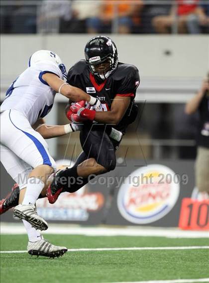 Thumbnail 1 in Bingham vs. Trinity (Kirk Herbstreit Varsity Football Series) photogallery.