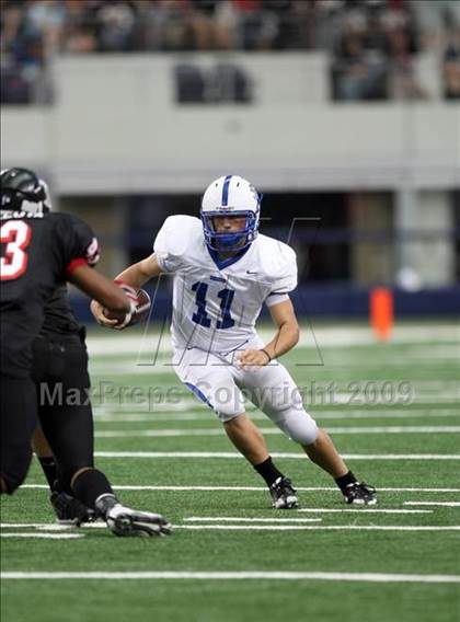 Thumbnail 1 in Bingham vs. Trinity (Kirk Herbstreit Varsity Football Series) photogallery.