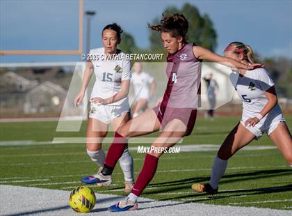 Thumbnail 3 in Horizon vs Legacy photogallery.