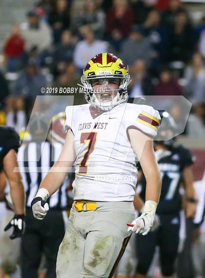 Thumbnail 2 in Clovis North vs. Clovis West (CIF CS Playoff) photogallery.