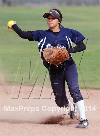 Thumbnail 2 in Gabrielino @ Rosemead photogallery.