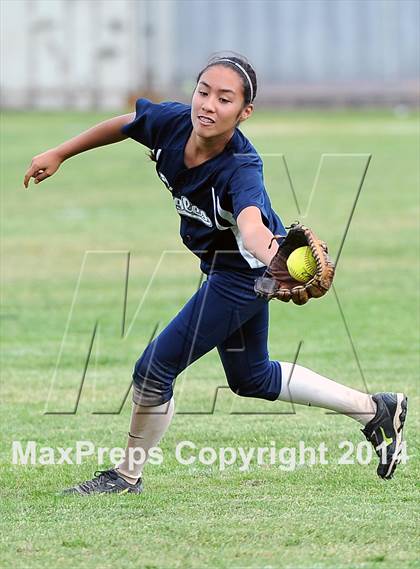 Thumbnail 3 in Gabrielino @ Rosemead photogallery.