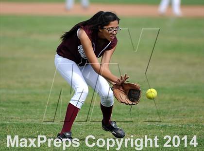 Thumbnail 3 in Gabrielino @ Rosemead photogallery.