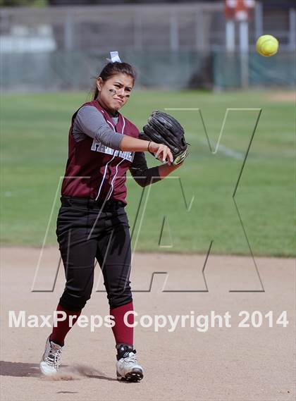 Thumbnail 2 in Gabrielino @ Rosemead photogallery.