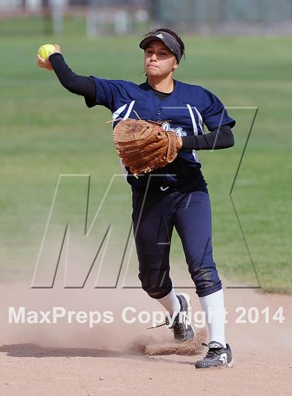Thumbnail 1 in Gabrielino @ Rosemead photogallery.