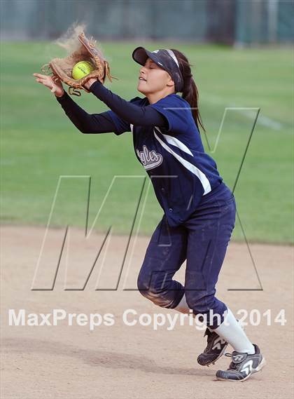 Thumbnail 1 in Gabrielino @ Rosemead photogallery.